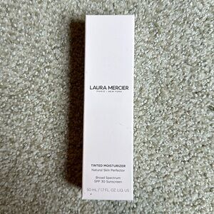 Laura Mercier tinted moisturizer